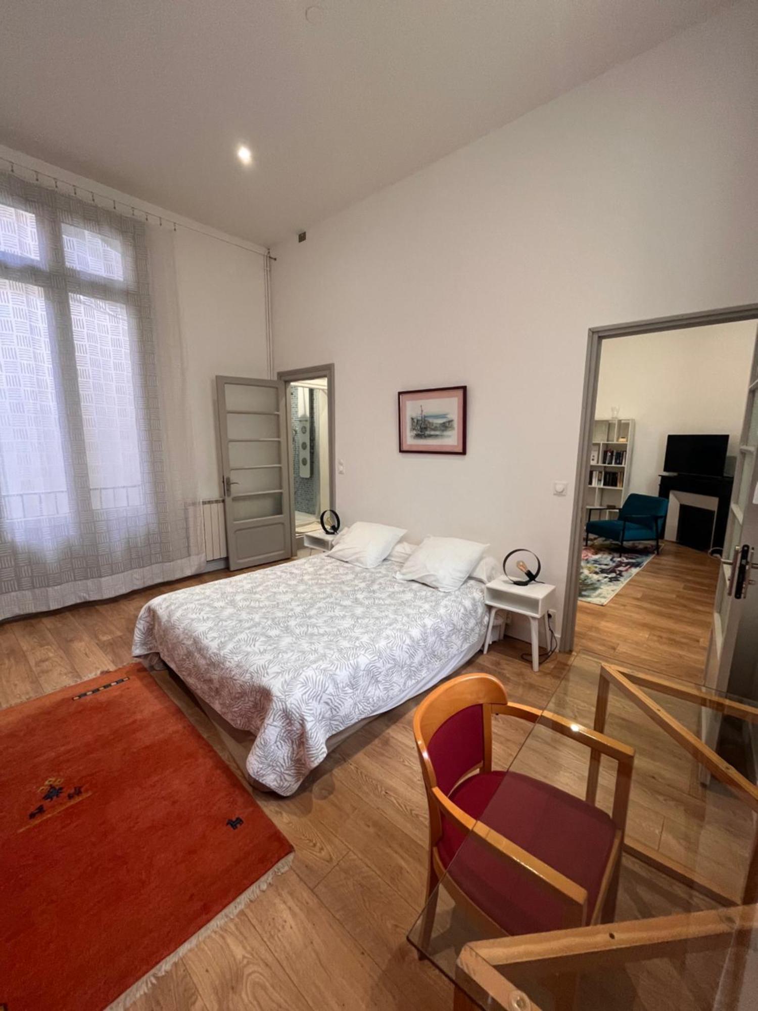 Les Clematites Apartment Нарбон Екстериор снимка